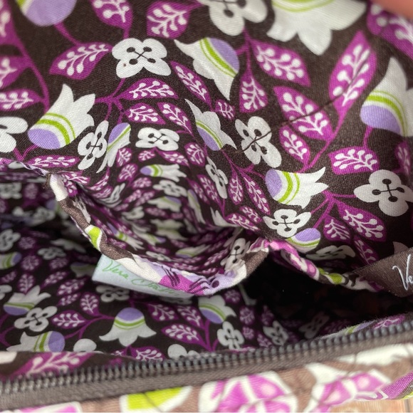 Vera Bradley Plum Petals Hipster Crossbody
Bag Shoulder green/purple - Picture 13 of 14